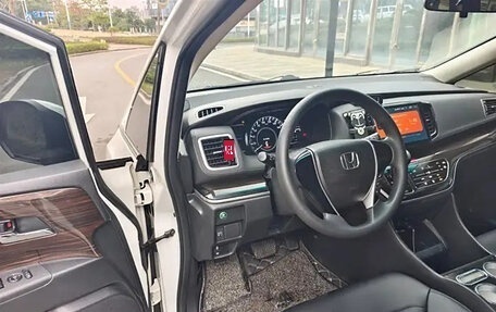 Honda Odyssey IV, 2021 год, 2 450 000 рублей, 9 фотография