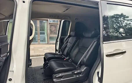 Honda Odyssey IV, 2021 год, 2 450 000 рублей, 18 фотография
