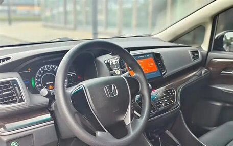 Honda Odyssey IV, 2021 год, 2 450 000 рублей, 14 фотография