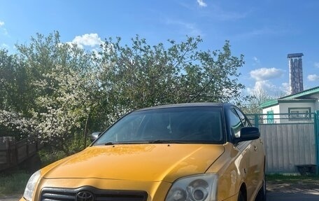 Toyota Avensis III рестайлинг, 2004 год, 370 000 рублей, 2 фотография