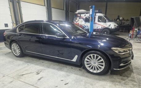 BMW 7 серия, 2016 год, 3 900 000 рублей, 3 фотография