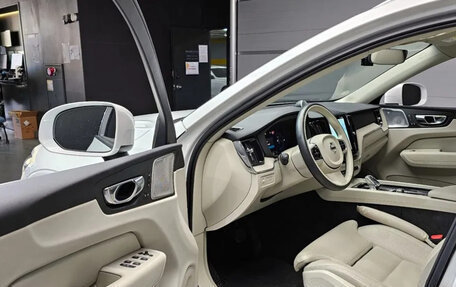 Volvo XC60 II, 2022 год, 4 188 063 рублей, 9 фотография