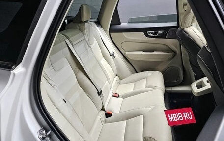 Volvo XC60 II, 2022 год, 4 188 063 рублей, 10 фотография