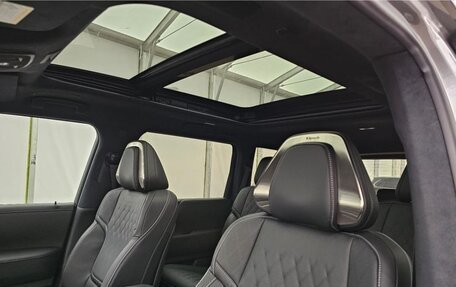 Infiniti QX80, 2025 год, 18 000 000 рублей, 14 фотография