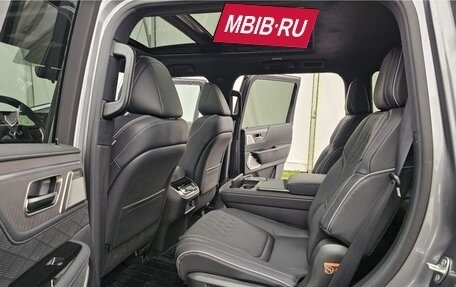 Infiniti QX80, 2025 год, 18 000 000 рублей, 11 фотография