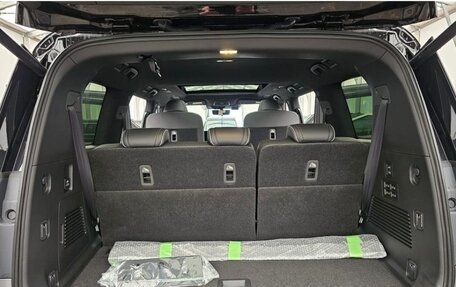 Infiniti QX80, 2025 год, 18 000 000 рублей, 30 фотография