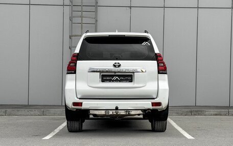 Toyota Land Cruiser Prado 150 рестайлинг 2, 2017 год, 4 300 000 рублей, 6 фотография