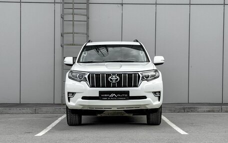 Toyota Land Cruiser Prado 150 рестайлинг 2, 2017 год, 4 300 000 рублей, 2 фотография