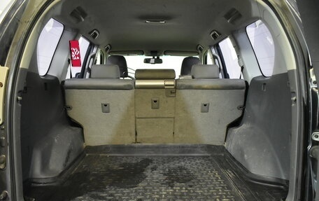 Toyota Land Cruiser Prado 150 рестайлинг 2, 2010 год, 2 459 000 рублей, 15 фотография