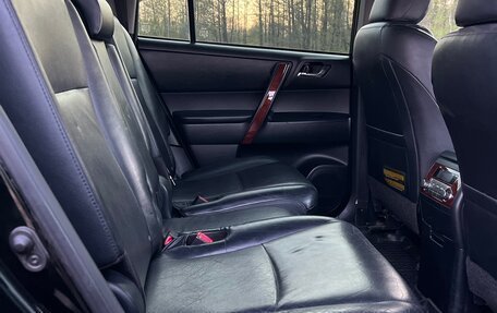 Toyota Highlander III, 2011 год, 2 000 000 рублей, 1 фотография