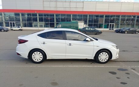 Hyundai Elantra VI рестайлинг, 2019 год, 1 200 000 рублей, 6 фотография