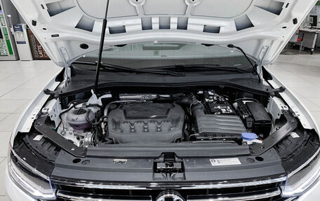 Volkswagen Tiguan II, 2023 год, 4 150 000 рублей, 9 фотография