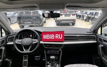 Volkswagen Tiguan II, 2023 год, 4 150 000 рублей, 14 фотография