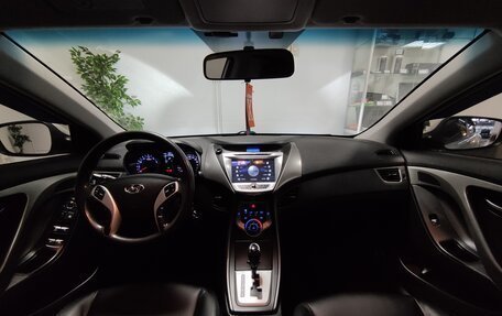 Hyundai Avante, 2012 год, 910 000 рублей, 8 фотография