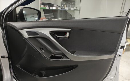 Hyundai Avante, 2012 год, 910 000 рублей, 16 фотография