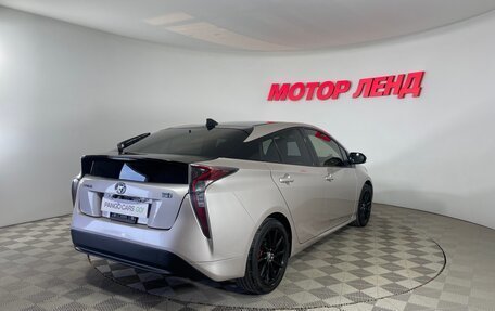 Toyota Prius IV XW50, 2016 год, 1 646 000 рублей, 4 фотография