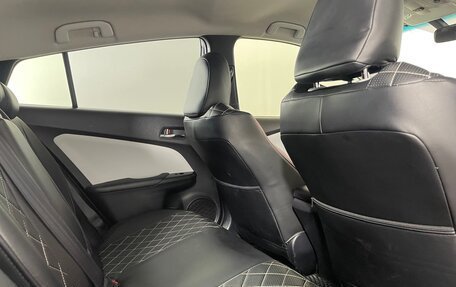 Toyota Prius IV XW50, 2016 год, 1 646 000 рублей, 22 фотография