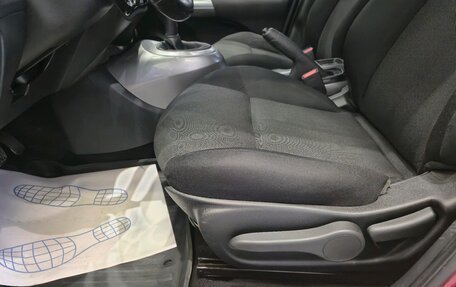 Nissan Juke II, 2011 год, 920 000 рублей, 15 фотография