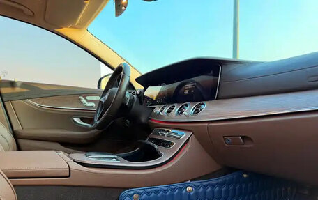Mercedes-Benz E-Класс, 2021 год, 4 380 000 рублей, 6 фотография