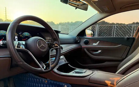 Mercedes-Benz E-Класс, 2021 год, 4 380 000 рублей, 5 фотография