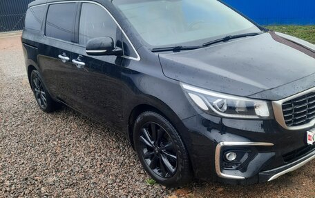 KIA Carnival III, 2018 год, 3 200 000 рублей, 5 фотография