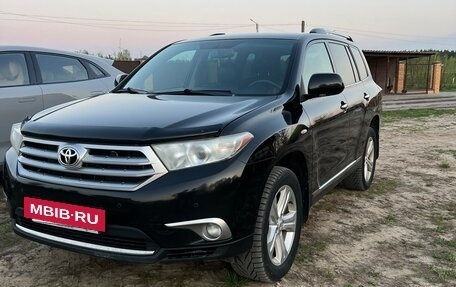 Toyota Highlander III, 2011 год, 2 000 000 рублей, 7 фотография