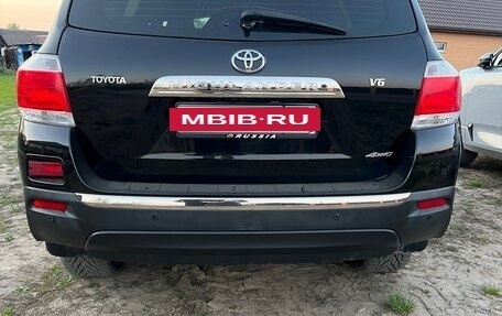 Toyota Highlander III, 2011 год, 2 000 000 рублей, 5 фотография
