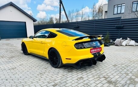 Ford Mustang VI рестайлинг, 2018 год, 3 200 000 рублей, 4 фотография