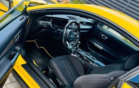 Ford Mustang VI рестайлинг, 2018 год, 3 200 000 рублей, 13 фотография