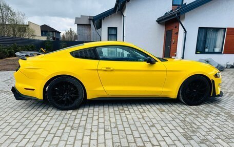 Ford Mustang VI рестайлинг, 2018 год, 3 200 000 рублей, 8 фотография