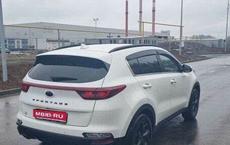 KIA Sportage IV рестайлинг, 2021 год, 2 049 000 рублей, 4 фотография