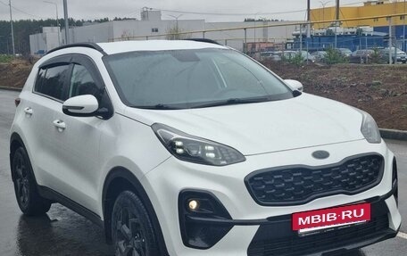 KIA Sportage IV рестайлинг, 2021 год, 2 049 000 рублей, 3 фотография