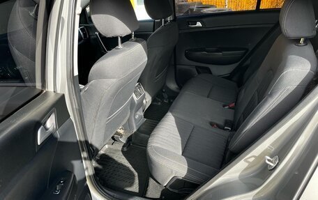 KIA Sportage IV рестайлинг, 2017 год, 1 499 000 рублей, 10 фотография