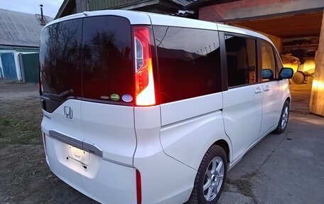 Honda Stepwgn IV, 2020 год, 2 000 000 рублей, 2 фотография