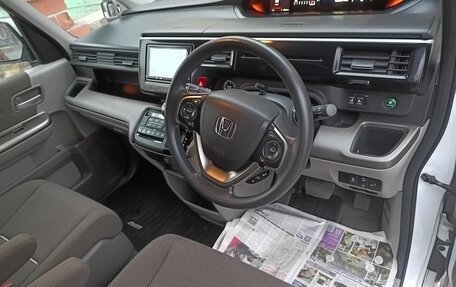 Honda Stepwgn IV, 2020 год, 2 000 000 рублей, 8 фотография