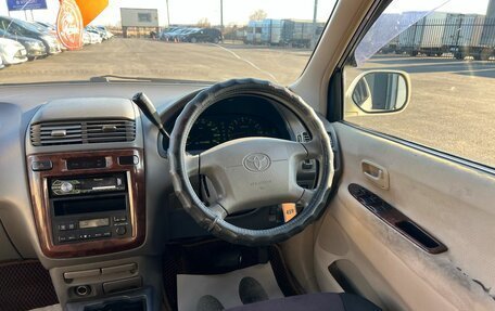 Toyota Ipsum II, 1999 год, 659 000 рублей, 15 фотография