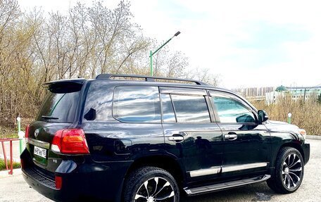 Toyota Land Cruiser 200, 2015 год, 5 599 999 рублей, 3 фотография