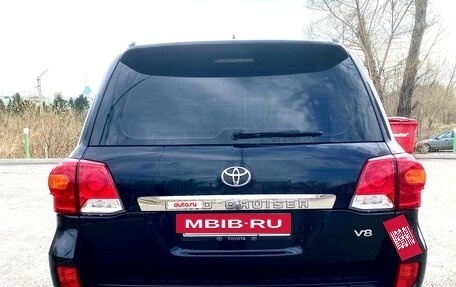 Toyota Land Cruiser 200, 2015 год, 5 599 999 рублей, 4 фотография