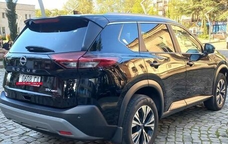 Nissan Rogue, 2022 год, 2 300 000 рублей, 2 фотография