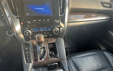 Toyota Alphard III, 2019 год, 6 000 000 рублей, 5 фотография