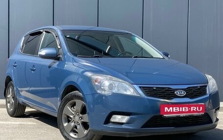 KIA cee'd I рестайлинг, 2010 год, 650 000 рублей, 3 фотография