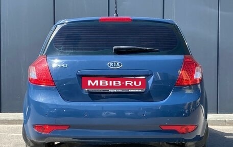 KIA cee'd I рестайлинг, 2010 год, 650 000 рублей, 6 фотография
