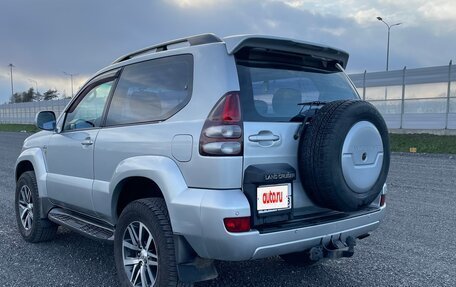 Toyota Land Cruiser Prado 120 рестайлинг, 2003 год, 2 250 000 рублей, 3 фотография