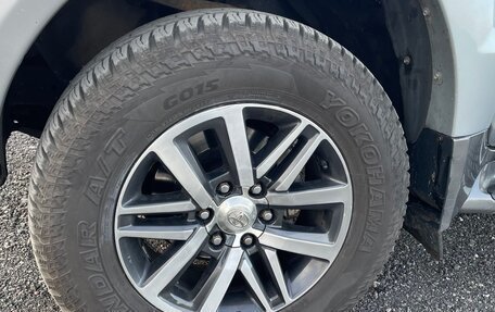 Toyota Land Cruiser Prado 120 рестайлинг, 2003 год, 2 250 000 рублей, 10 фотография