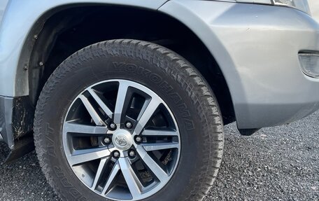 Toyota Land Cruiser Prado 120 рестайлинг, 2003 год, 2 250 000 рублей, 12 фотография