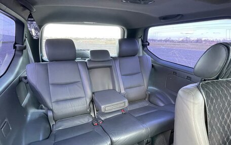 Toyota Land Cruiser Prado 120 рестайлинг, 2003 год, 2 250 000 рублей, 19 фотография