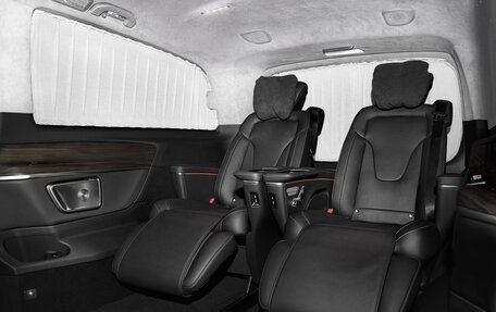 Mercedes-Benz V-Класс, 2024 год, 25 500 000 рублей, 3 фотография