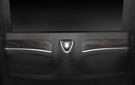 Mercedes-Benz V-Класс, 2024 год, 25 500 000 рублей, 4 фотография