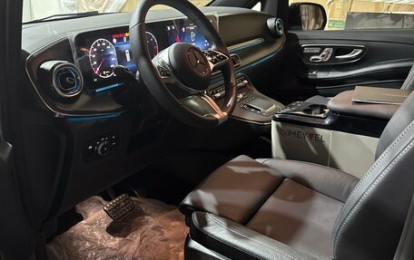 Mercedes-Benz V-Класс, 2024 год, 25 500 000 рублей, 12 фотография