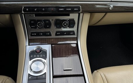 Jaguar XF I рестайлинг, 2013 год, 1 850 000 рублей, 17 фотография